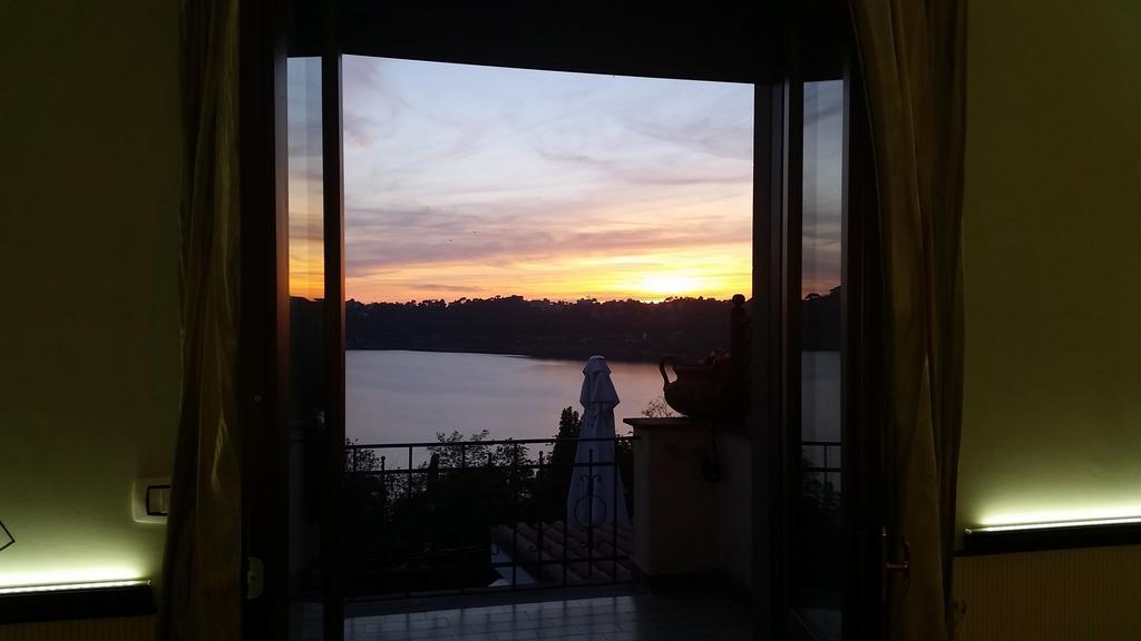 Hotel Villa Degli Angeli Castel Gandolfo Bagian luar foto