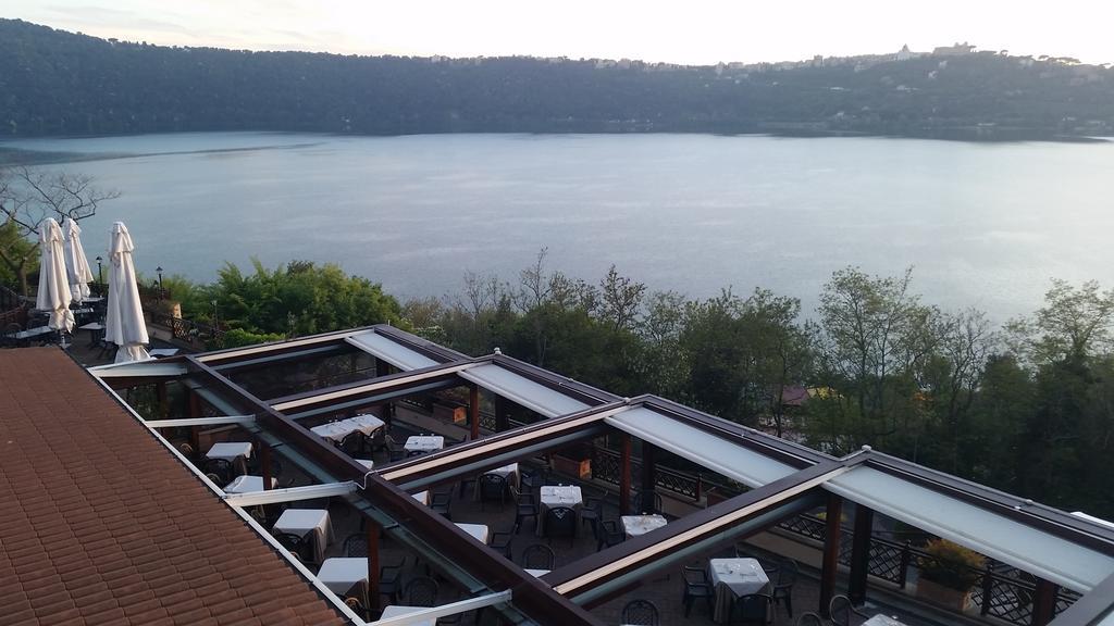 Hotel Villa Degli Angeli Castel Gandolfo Bagian luar foto