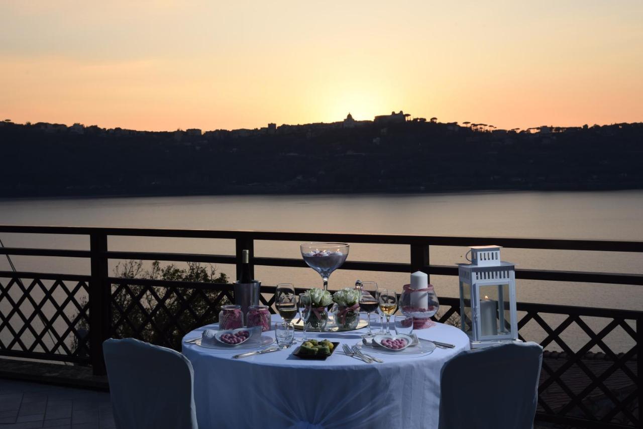 Hotel Villa Degli Angeli Castel Gandolfo Bagian luar foto