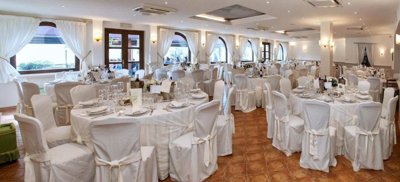 Hotel Villa Degli Angeli Castel Gandolfo Bagian luar foto